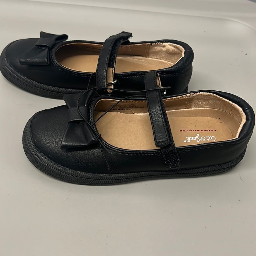 Girls shoes